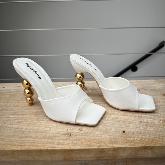 Superdown revolve white Debbie gold ball heel edgy trendy fall formal chic NWT 7 - Picture 5 of 9
